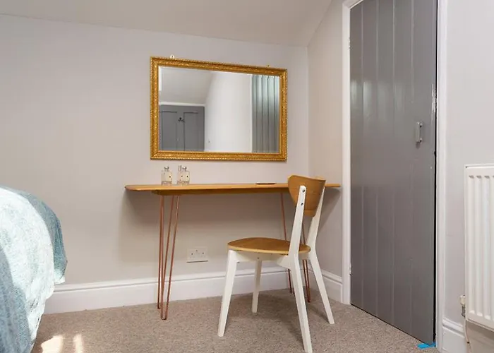 Bellflower * Windermere